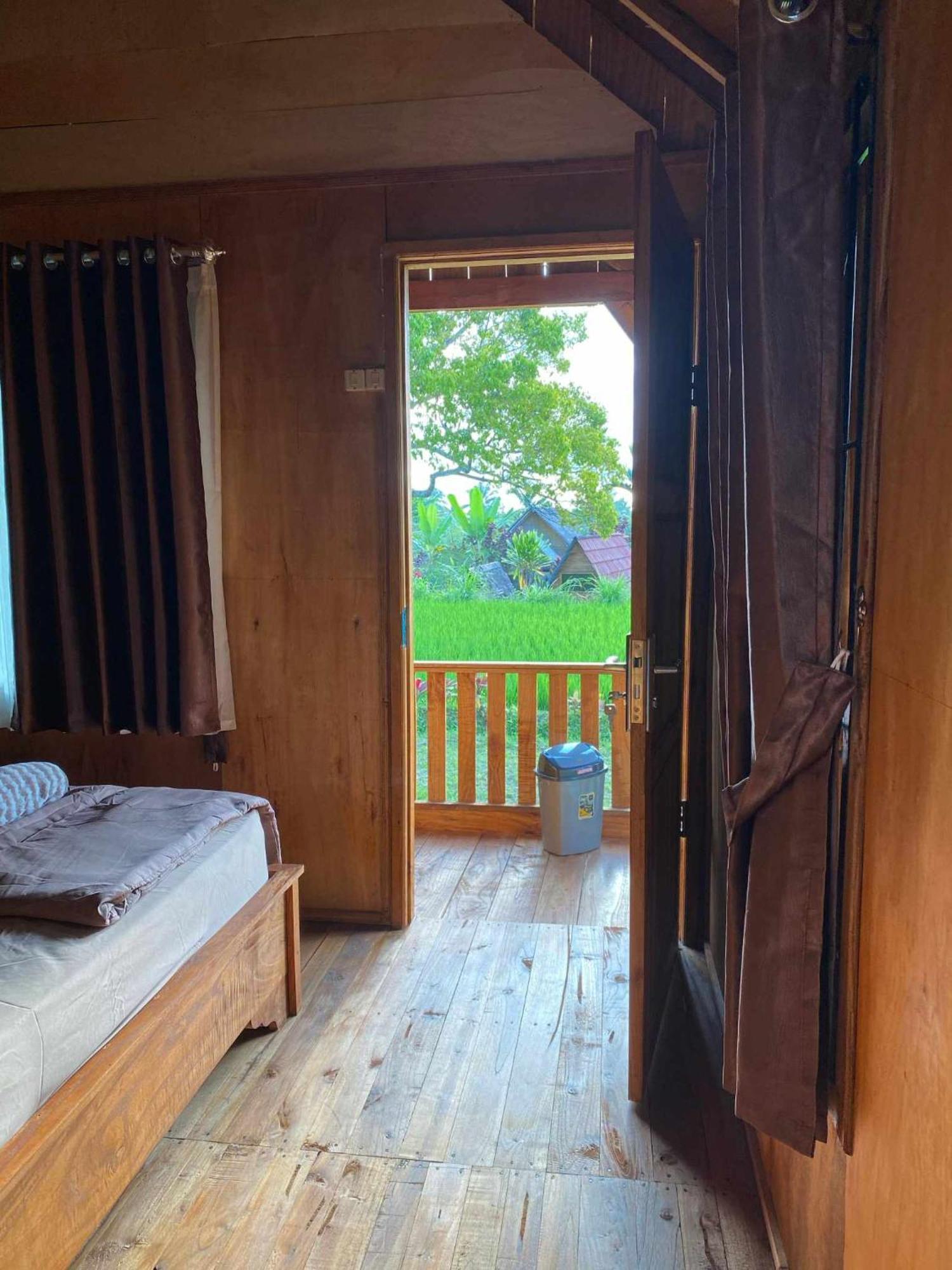 Tetebatu Hostel ภายนอก รูปภาพ